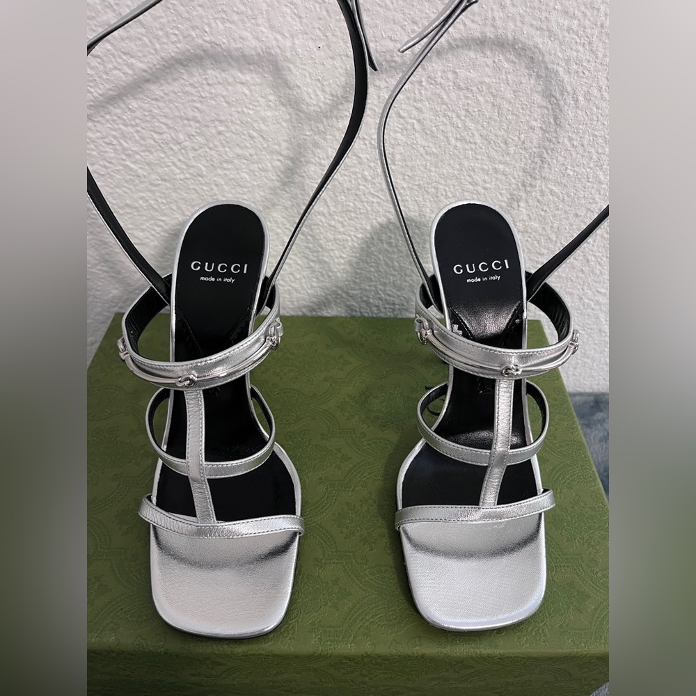 Brand New Gucci Slim Horsebit Silver Leather Strappy Heel Sandals Sz 36.5 US 6.5